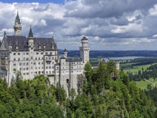 jh146-castle-467116_1920